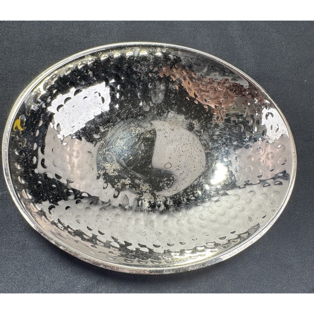 Lauren Ralph Lauren Hammered Silver Tone Oval Soap Trinket Dish 5.75"